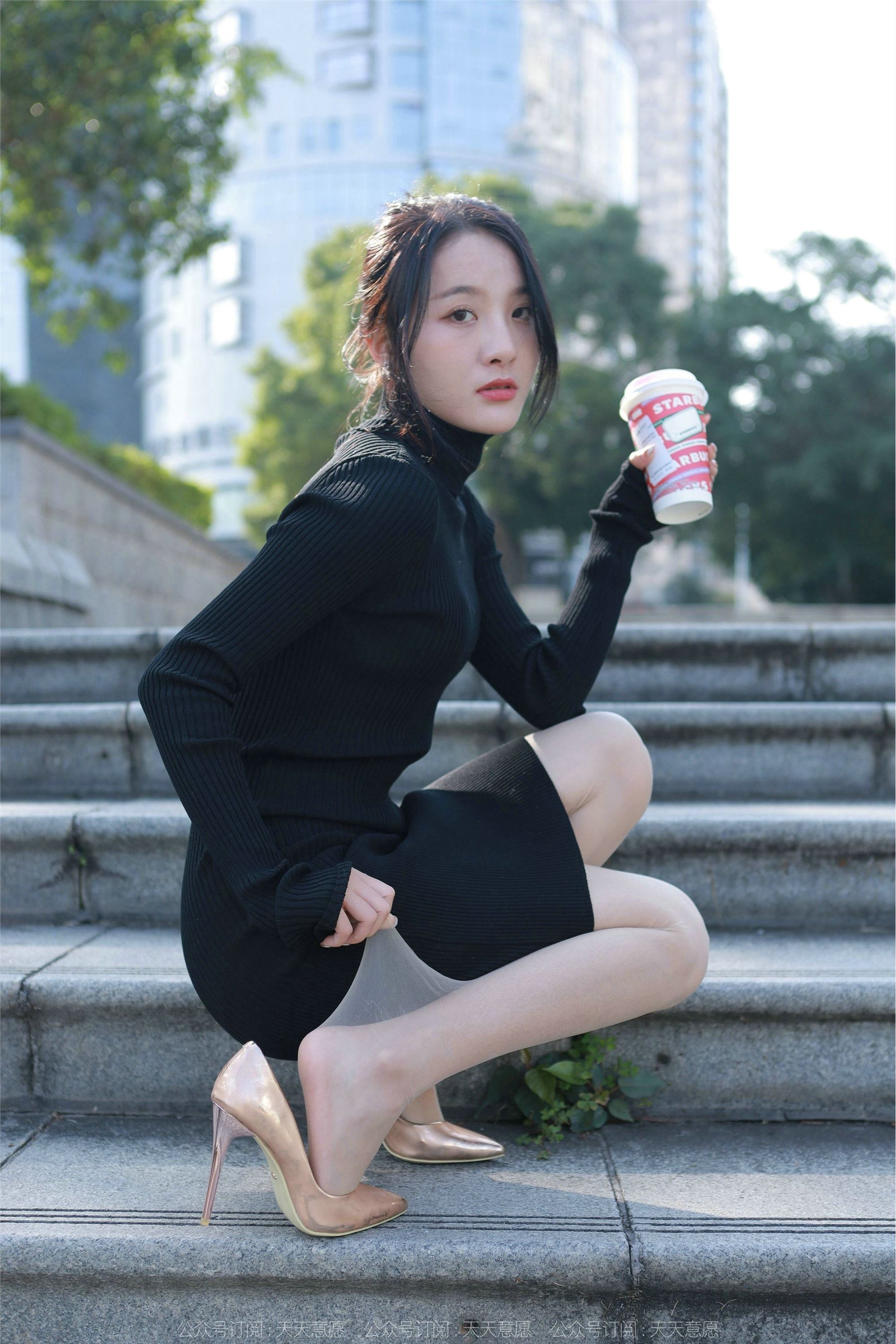 IESS异思趣向 2022.03.21 丝享家1035：婉萍《黑色包臀裙》